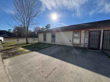 Main picture of 5603 Madison St