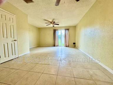 Main picture of 8923 Cochise Ln