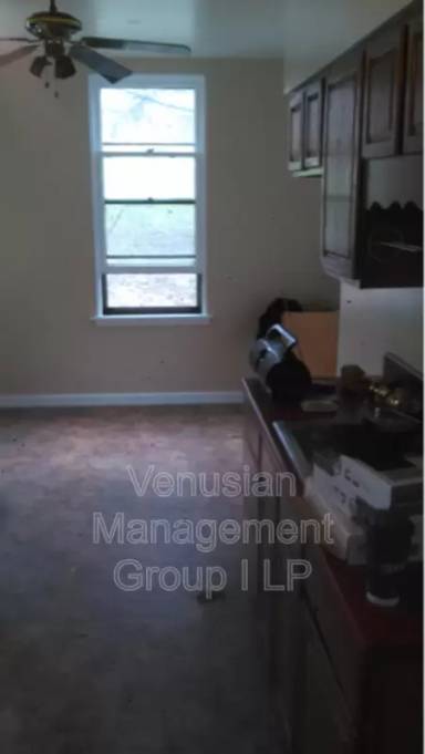 Main picture of 135 Koehler St