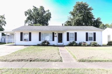 Main picture of 606 Lexington Rd