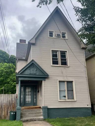 Main picture of 814 Myrtle St