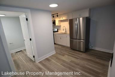 Main picture of 210 W Main St