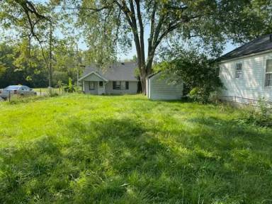 Main picture of 1201 W 18th St