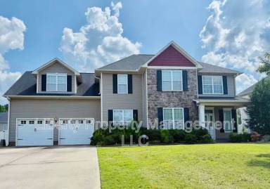 Main picture of 146 Trenton Pl