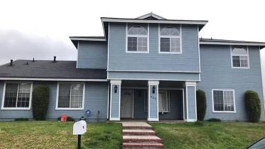 Main picture of 920 N Puente St
