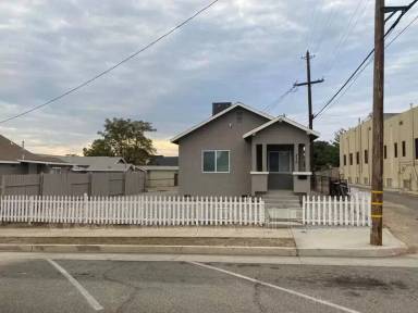 Main picture of 631 Kern St