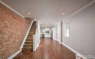 Main picture of 27 S Highland Ave