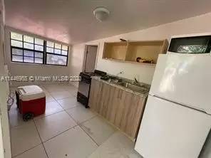 Main picture of 633 NW 15th Ave