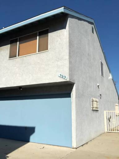 Main picture of 563 Stepney St