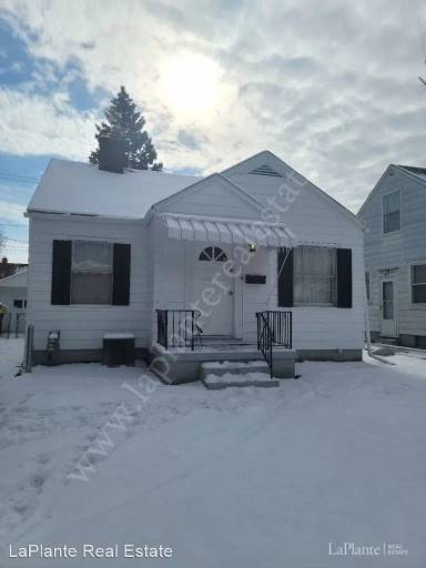 Main picture of 2211 W Sylvania Ave