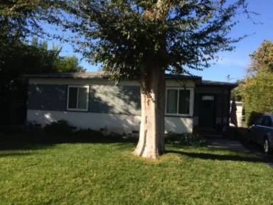 Main picture of 833 Vineyard Ave