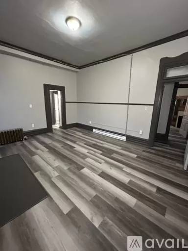 Main picture of 731 Market St