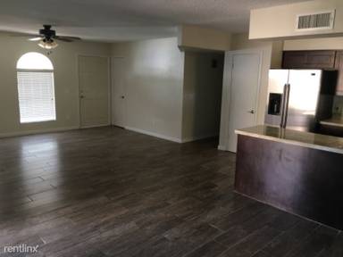 Main picture of 320 W Olive Ave