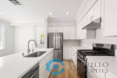 Main picture of 12177 Pepper Tree Ln
