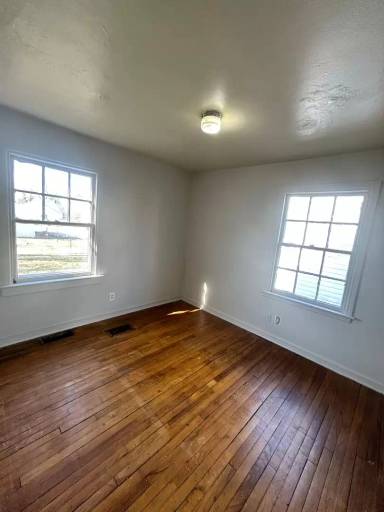 Main picture of 4324 Weisser Park Ave