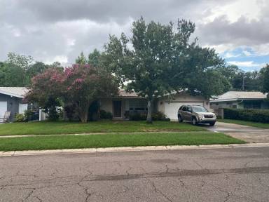 Main picture of 1409 Embassy Dr
