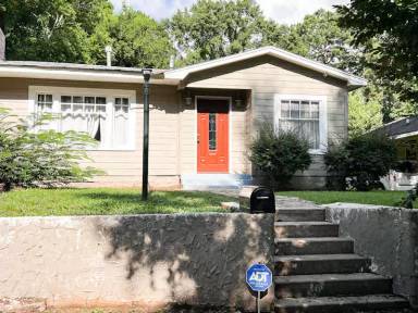 Main picture of 619 Grace St