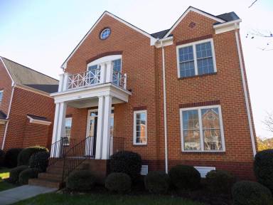 Main picture of 280 T S Eliot St