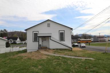 Main picture of 209 E Spotswood Ave