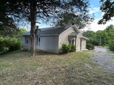 Main picture of 192 Elm Grove Rd