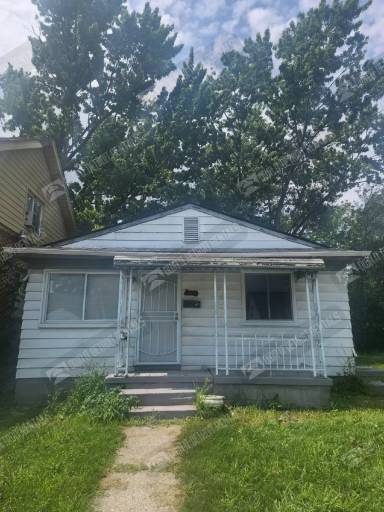 Main picture of 19175 Healy St