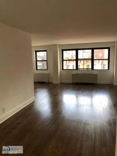 Main picture of 400 E 89th St Apartments
