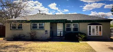 Main picture of 2735 Mohawk Dr