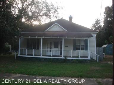 Main picture of 125 S Royal St