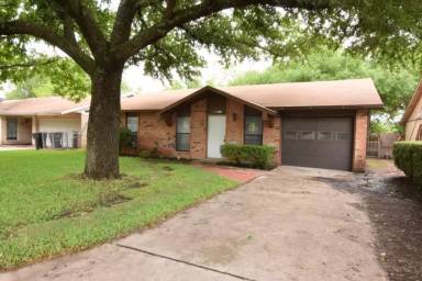 Main picture of 4512 Calle Roble