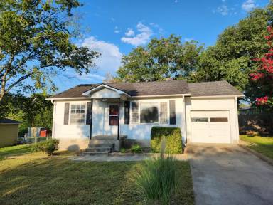 Main picture of 1009 Hillside Dr