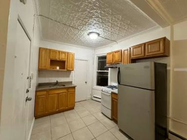 Main picture of 97 Market St