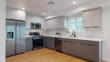 Main picture of 1311 N Harvard Blvd