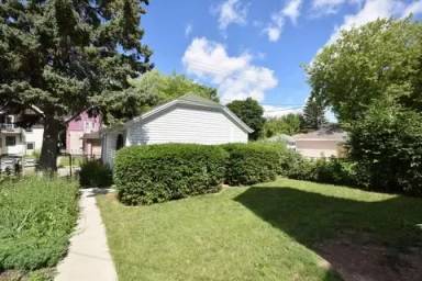 Main picture of 2647 N 47th St