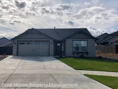 Main picture of 1825 NE Coby Way