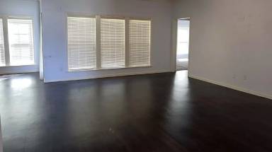 Main picture of 404 Londonberry Dr