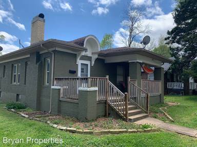 Main picture of 1140 E Delmar St