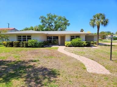 Main picture of 309 Park Blvd N
