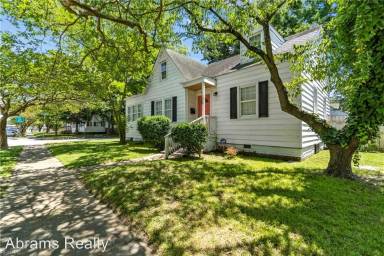 Main picture of 1079 Norview Ave