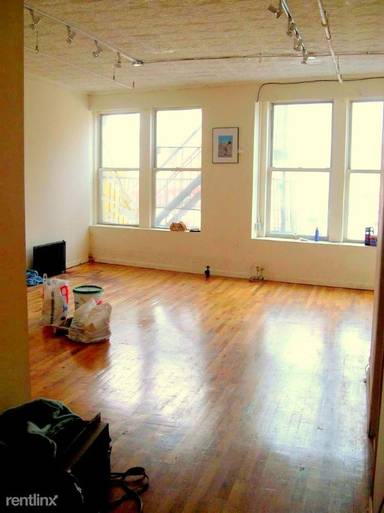 Main picture of 336 Canal St