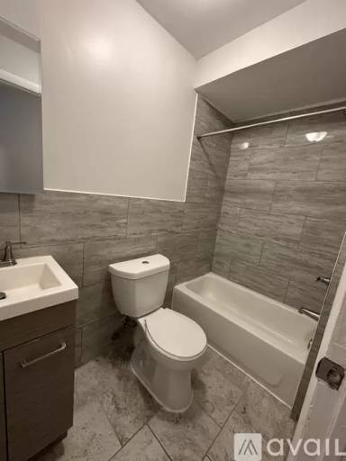Main picture of 220 64th St