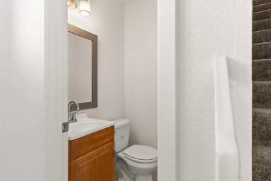 Main picture of 1105 Wales Dr