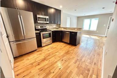 Main picture of 422 N 40th St
