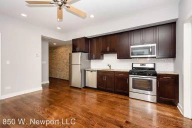 Main picture of 850 W Newport Ave