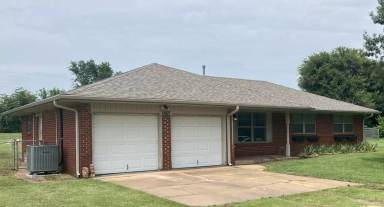 Main picture of 1865 W Lake Park Dr