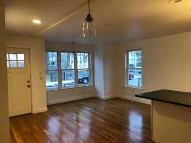 Main picture of 17 Dyer St