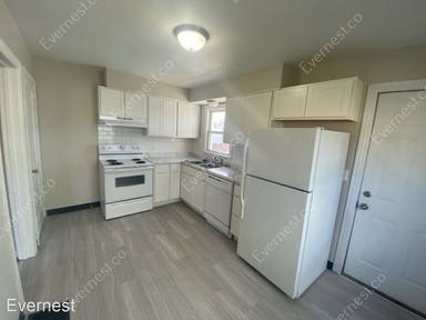 Main picture of 969 Sheridan Ave