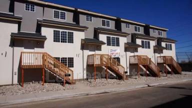Main picture of 2995 W Yale Ave