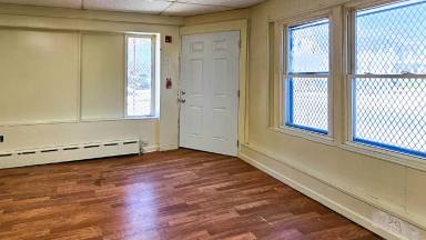 Main picture of 2132 W Spencer Ave