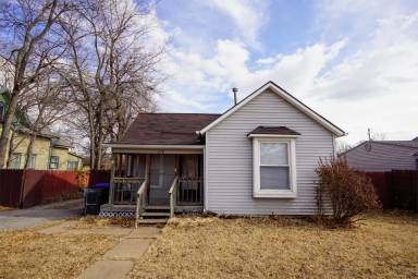 Main picture of 210 SW Macvicar Ave