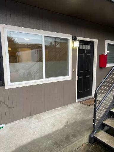 Main picture of 5931 SE Milwaukie Ave